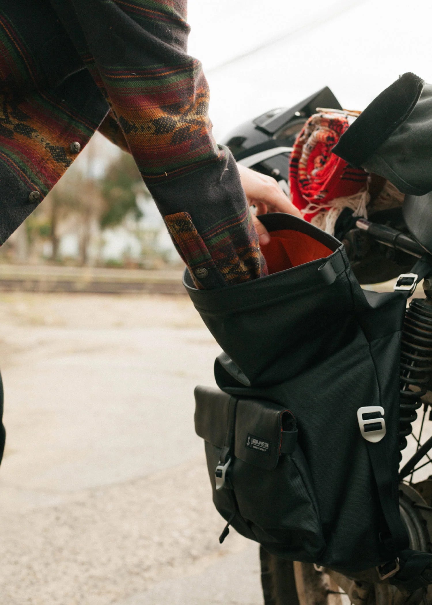 Iron And Resin Moto Pannier Bag Black