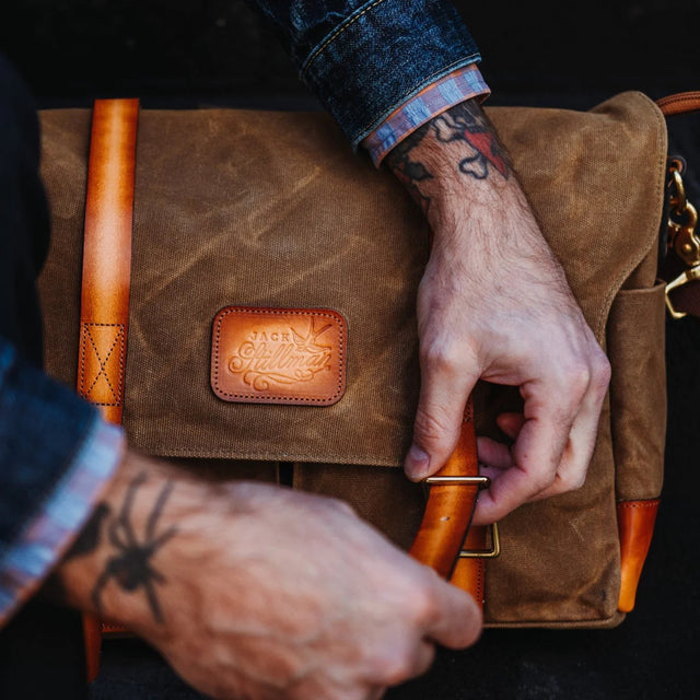 Jack Stillman Commodore Messenger Bag Desert