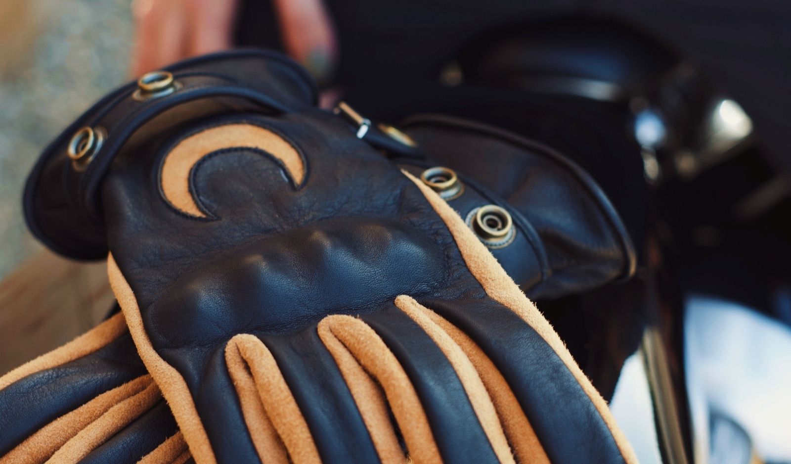 Wildust Sisters Arizona Glove Black