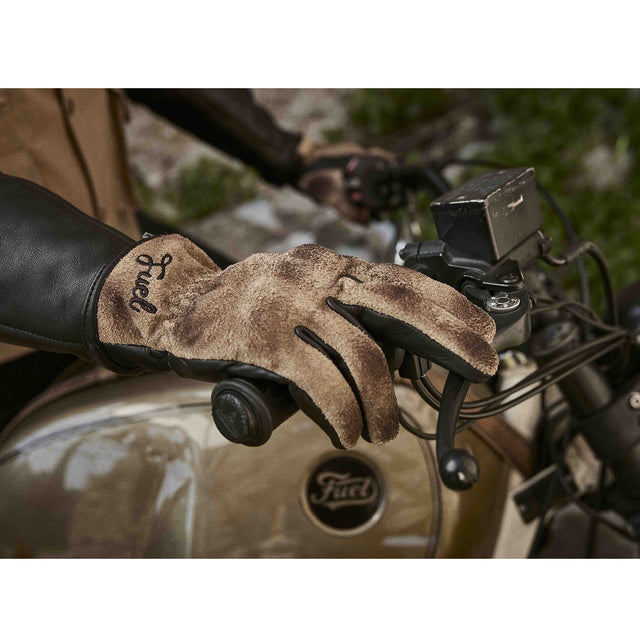 Fuel Track Glove