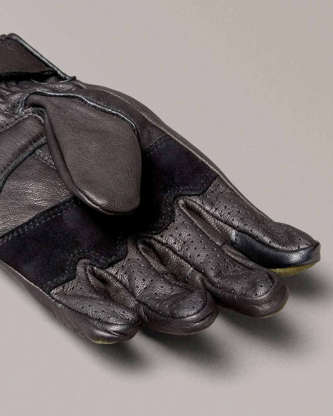 Belstaff Hampstead Glove Black/Forest Green