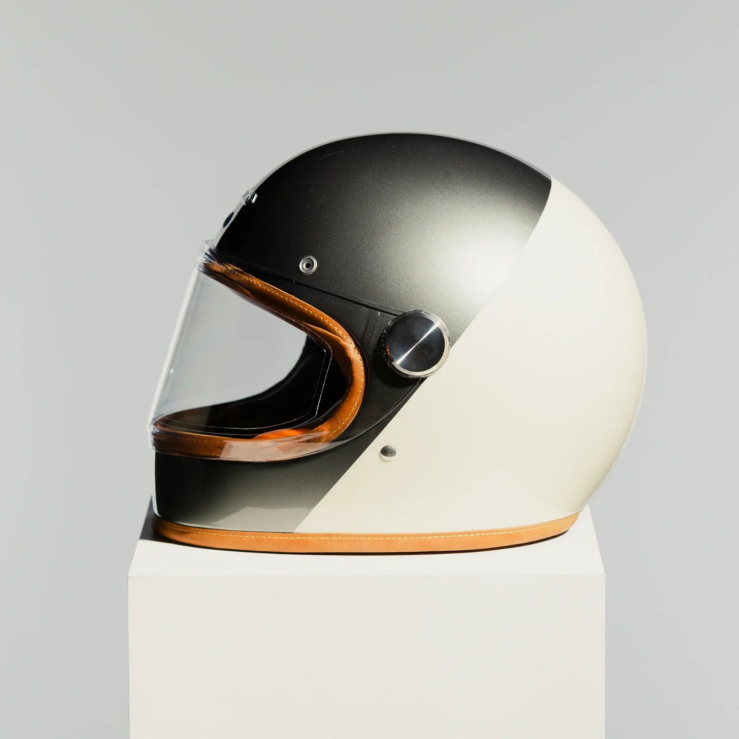 Hedon Heroine Racer Helmet Camelot