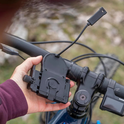 SP Connect Universal Charging Phone Clamp