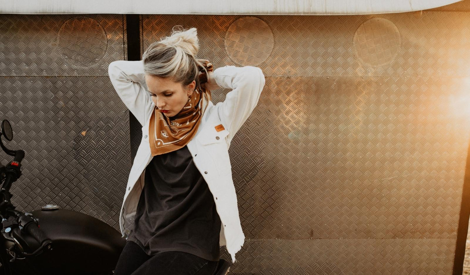 Wildust Sisters Moto Therapy Scarf Camel