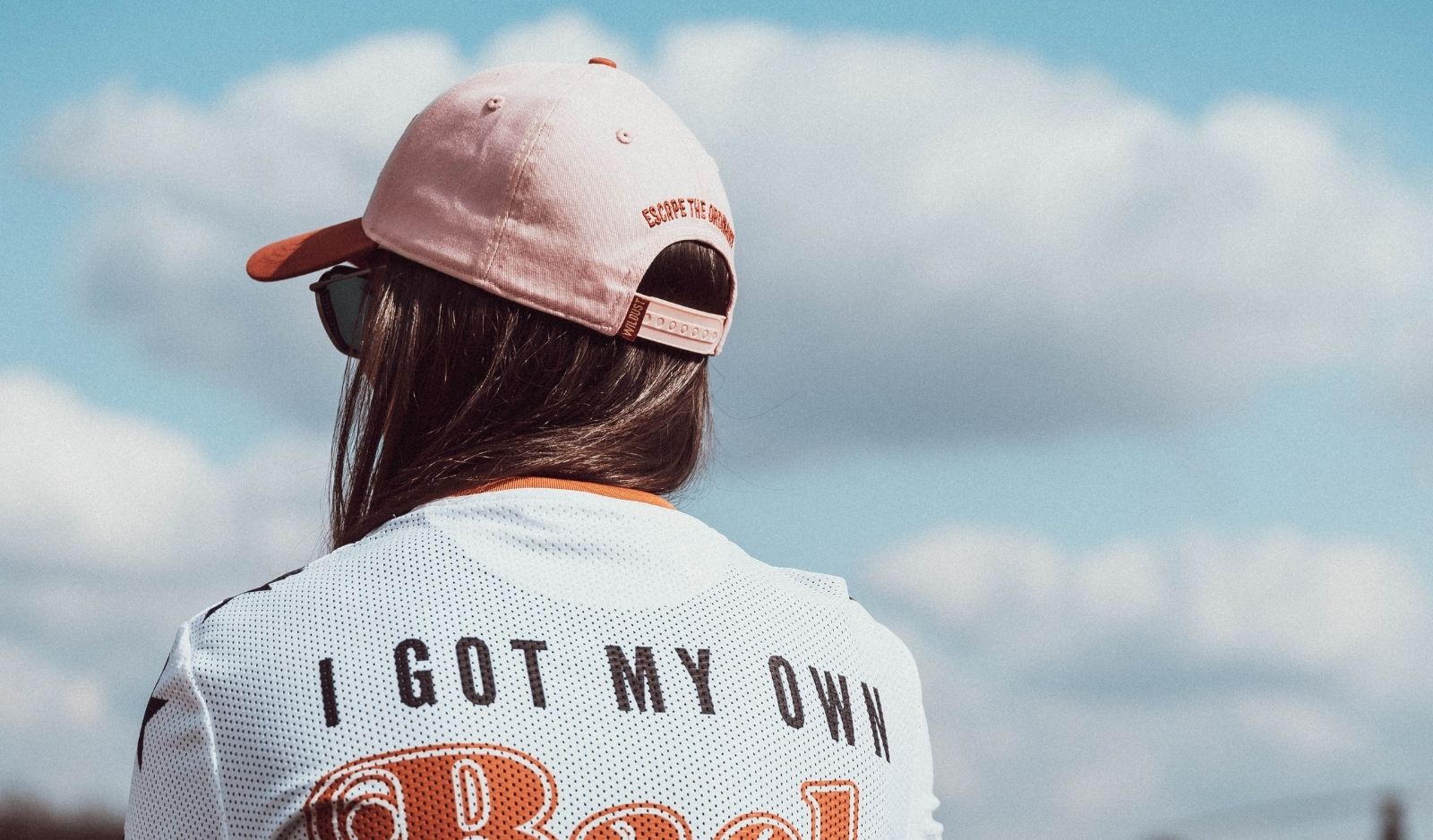 Wildust Sisters Woman Racer Cap Red/Pink