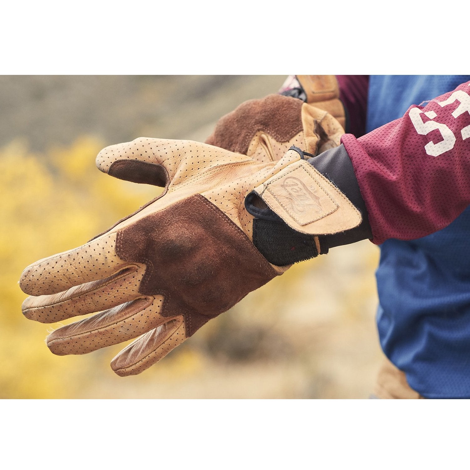 Fuel Rodeo Glove Yellow